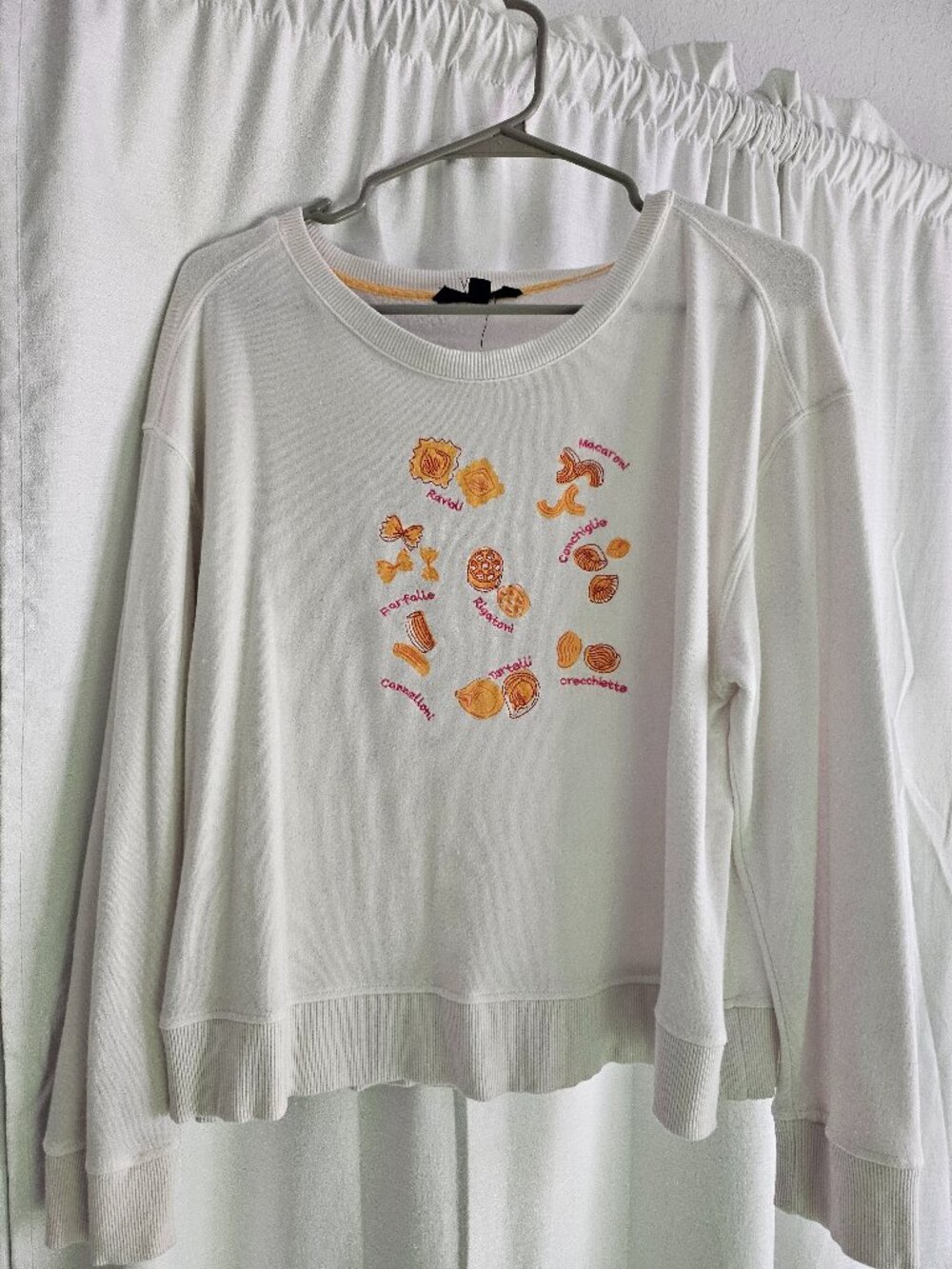 Lightweight pasta sweatshirt